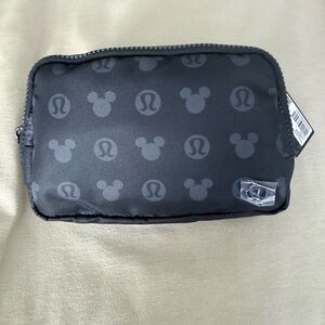 Lululemon x Disney everywhere belt bag 1L